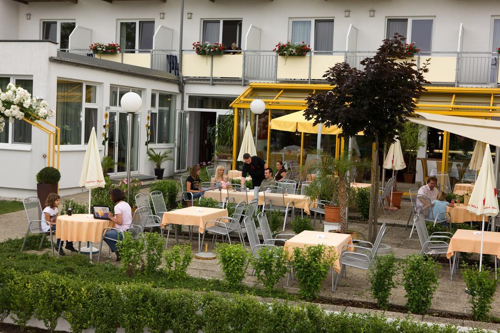 פודרסדורף אם סי Hotel & Restaurant Seehof מראה חיצוני תמונה